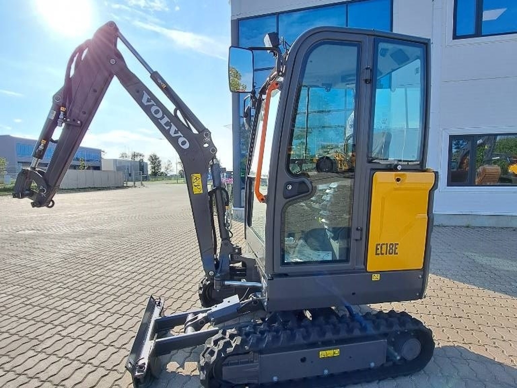 volvo-ec-18-e,8950b035.jpg
