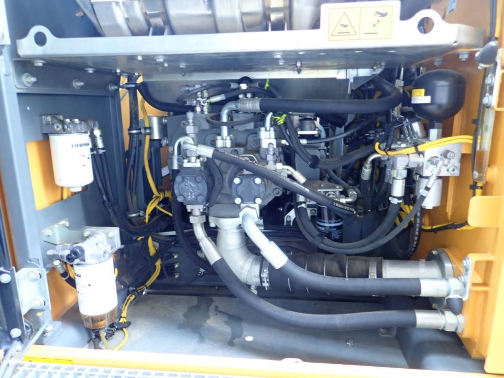 liebherr-r-922-lc,374649ce.jpg