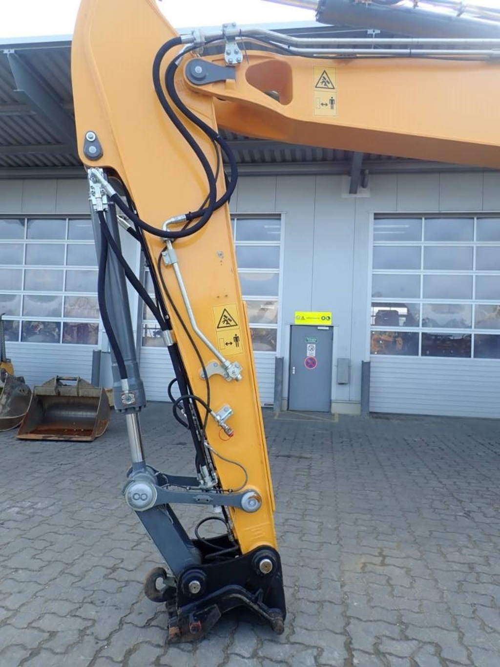 liebherr-r-922-lc,55811b53.jpg