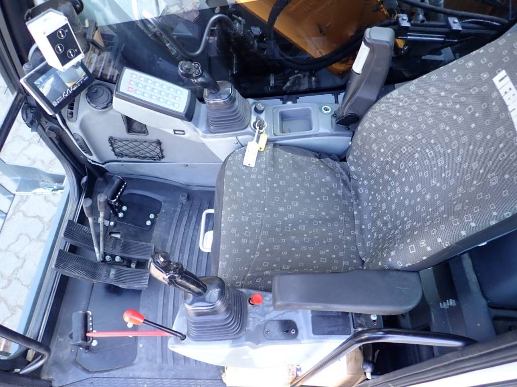 liebherr-r-922-lc,877af066.jpg