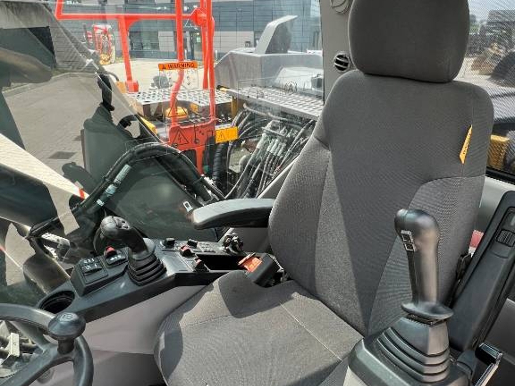 volvo-ewr-130-e,64ca6927.jpg