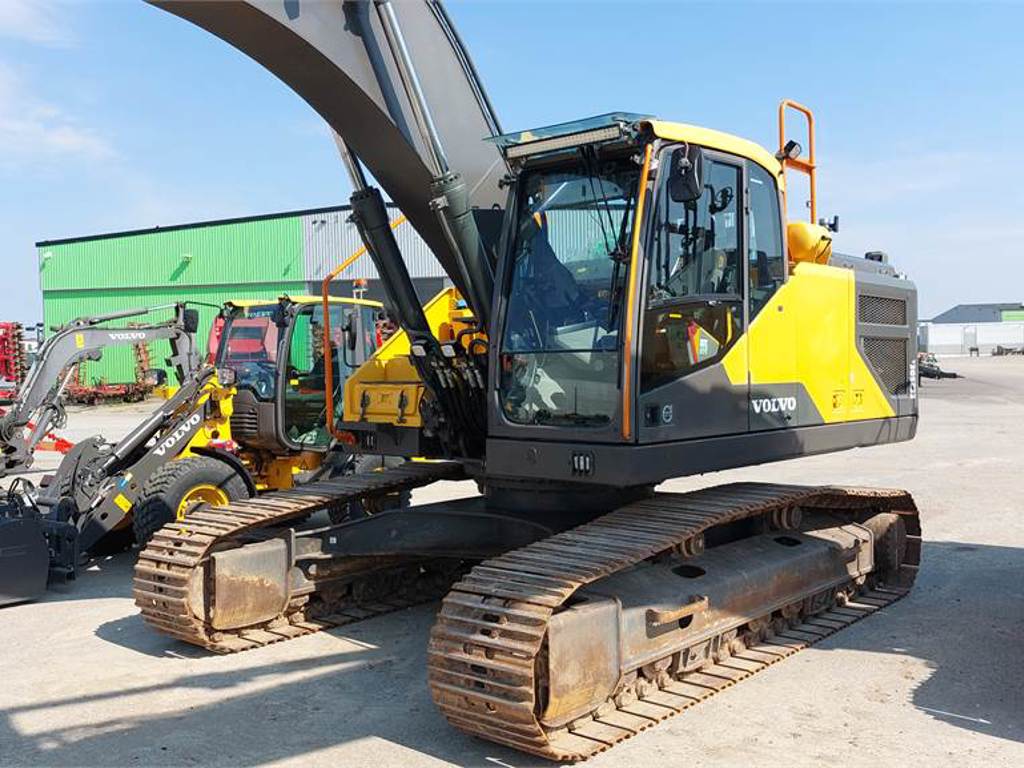 volvo-ec-9e44,ec250e_320134-ec250el320134(3).jpg
