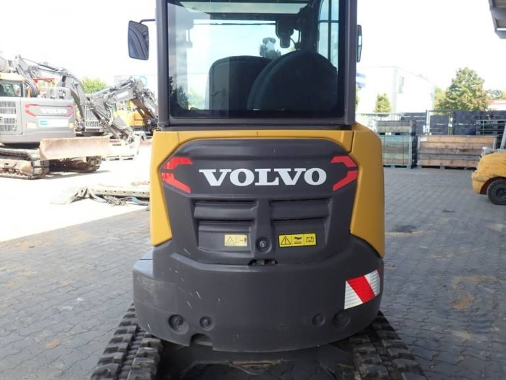 volvo-ecr-25-electric,4b12d5e7.jpg
